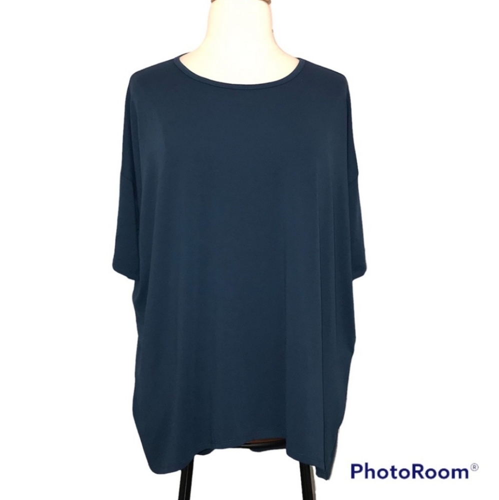 LuLaRoe Irma Tunic